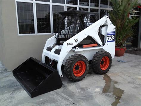 skid steer rubber tracks bobcat 773|bobcat 773 specifications.